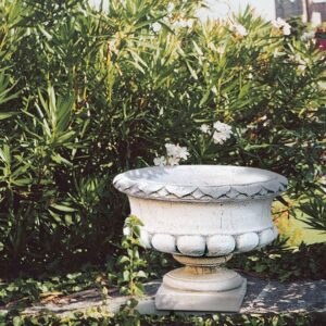 Vaso Columbia- arredo da giardino in pietra ricomposta