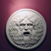 Bocca della verità - arredo da giardino in graniglia di marmo di Carrara 100% Made in Italy