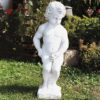 Putto Bruxelles (funzione zampillo) - statua da giardino putto in graniglia di marmo di Carrara 100% Made in Italy