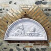 Bassorilievo Raffaello - arredo da giardino in graniglia di marmo di Carrara 100% Made in Italy