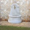 Fontana a muro Luciana - fontane da giardino con rubinetto in graniglia di marmo di Carrara