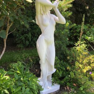Vergogna media - statua da giardino in graniglia di marmo di Carrara