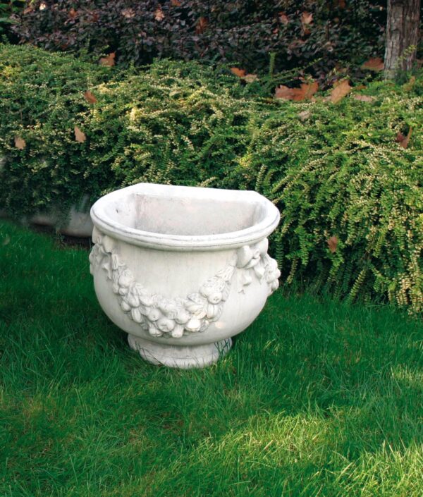 Vaso Gran Duca a Muro- arredo da giardino in pietra ricomposta