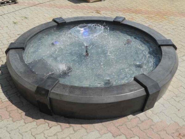 Fontana Amsterdam - fontane da giardino funzionanti in graniglia di marmo di Carrara